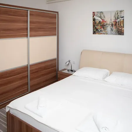 Budimcic * トレビニエ