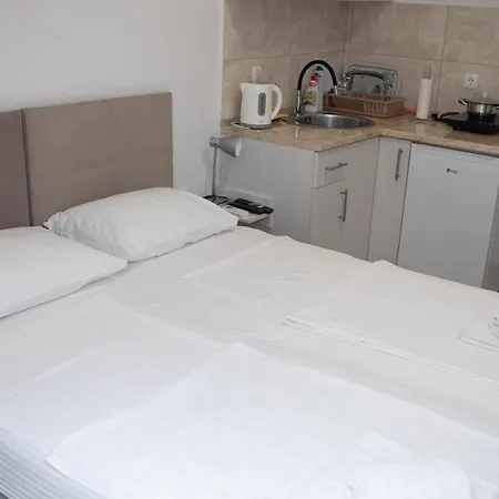 Budimcic Apartment *