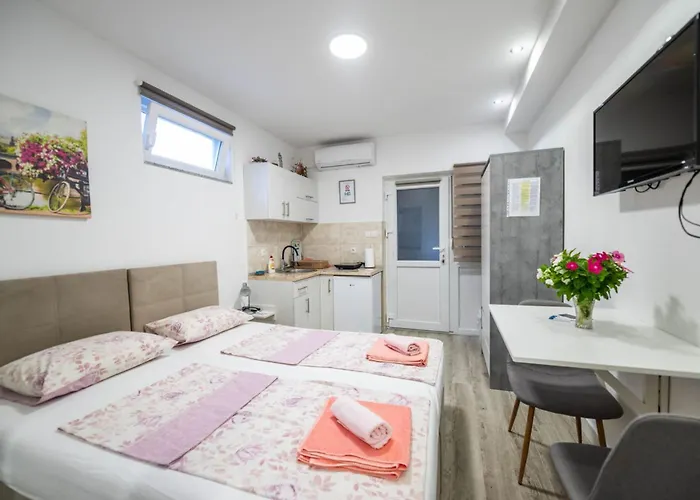 Budimcic تريبينيي